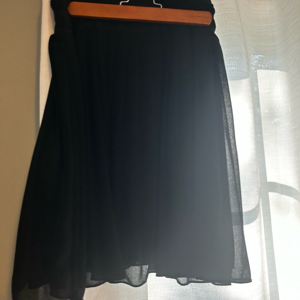 Max Studio black pleated Skirt.